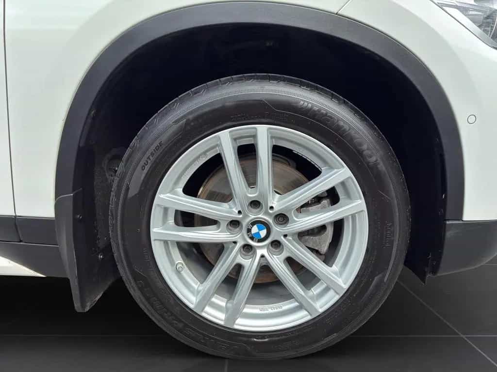 BMW X1 sDrive18i Sport Line AHK KAM 01/2019-photo-19