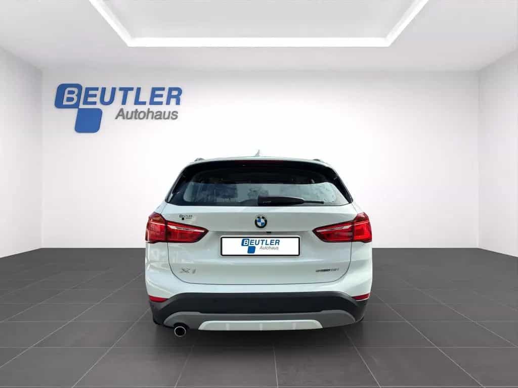 BMW X1 sDrive18i Sport Line AHK KAM 01/2019-photo-3