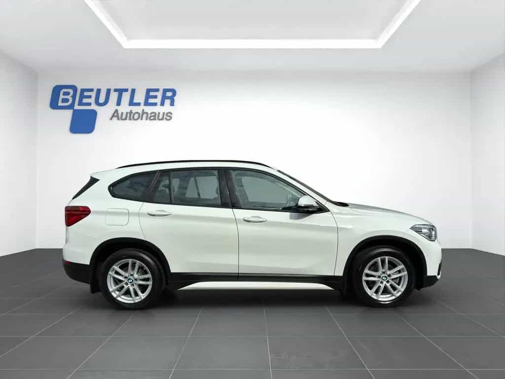 BMW X1 sDrive18i Sport Line AHK KAM 01/2019-photo-5