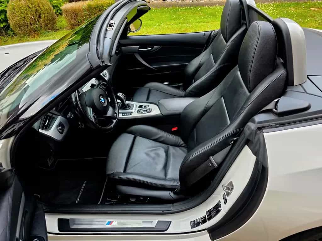 BMW Z4 sDrive 35is 340 PS M Paket Navi PDC Automatik 04/2012-photo-10