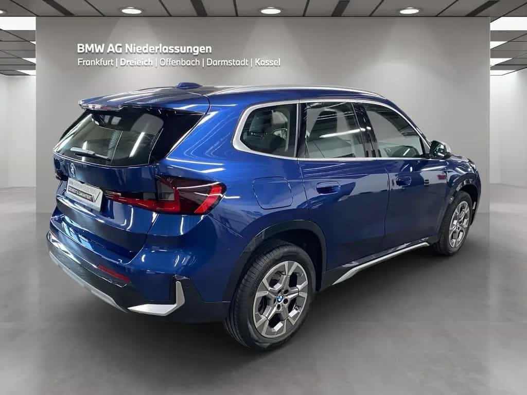 BMW X1 sDrive18d Kamera Driv.Assist Sportsitze LED 04/2023-photo-2