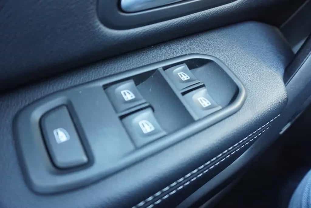 Dacia Duster 1.6 SCe 115 Klimaaut. Navi Tempomat AHK 05/2019-photo-14