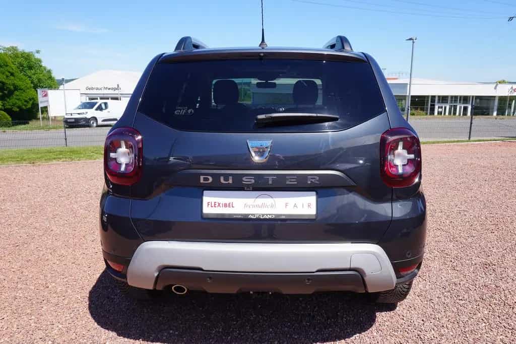 Dacia Duster 1.6 SCe 115 Klimaaut. Navi Tempomat AHK 05/2019-photo-3