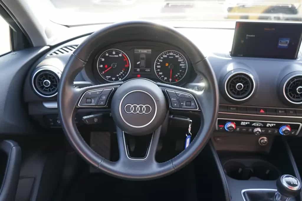 Audi A3 1.0 TFSI Sportback S-Line LED Sitzheizung PDC 11/2018-photo-12