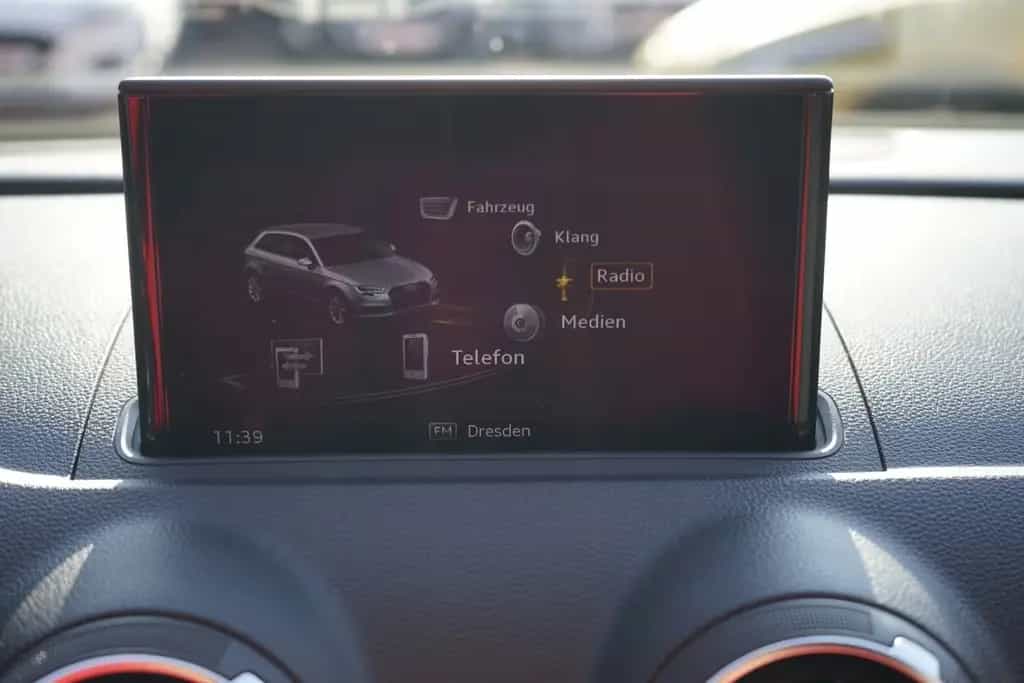Audi A3 1.0 TFSI Sportback S-Line LED Sitzheizung PDC 11/2018-photo-13