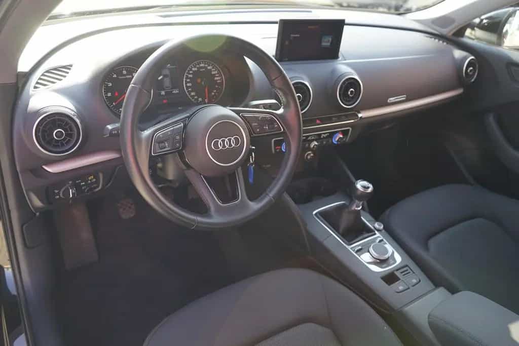 Audi A3 1.0 TFSI Sportback S-Line LED Sitzheizung PDC 11/2018-photo-9
