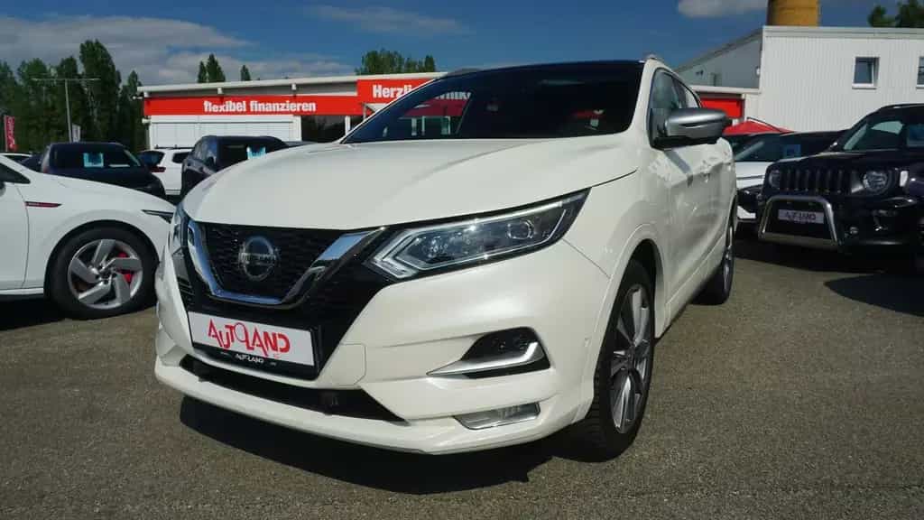 Nissan Qashqai Tekna+ LED Navi ACC Bose Sitzheizung AHK 08/2020-photo-1