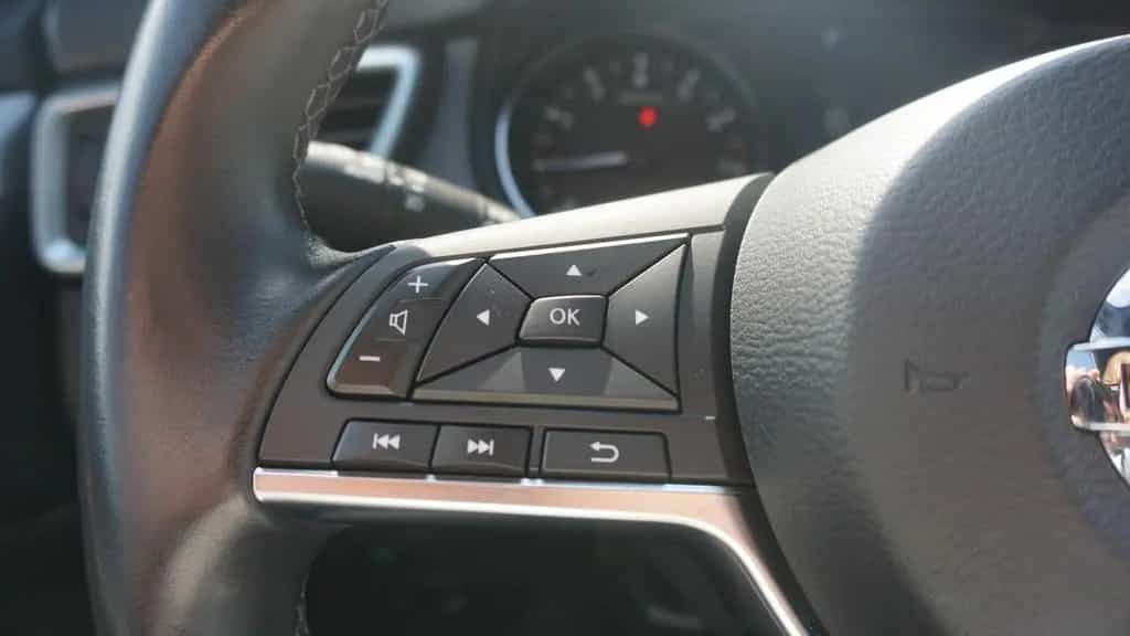 Nissan Qashqai Tekna+ LED Navi ACC Bose Sitzheizung AHK 08/2020-photo-12