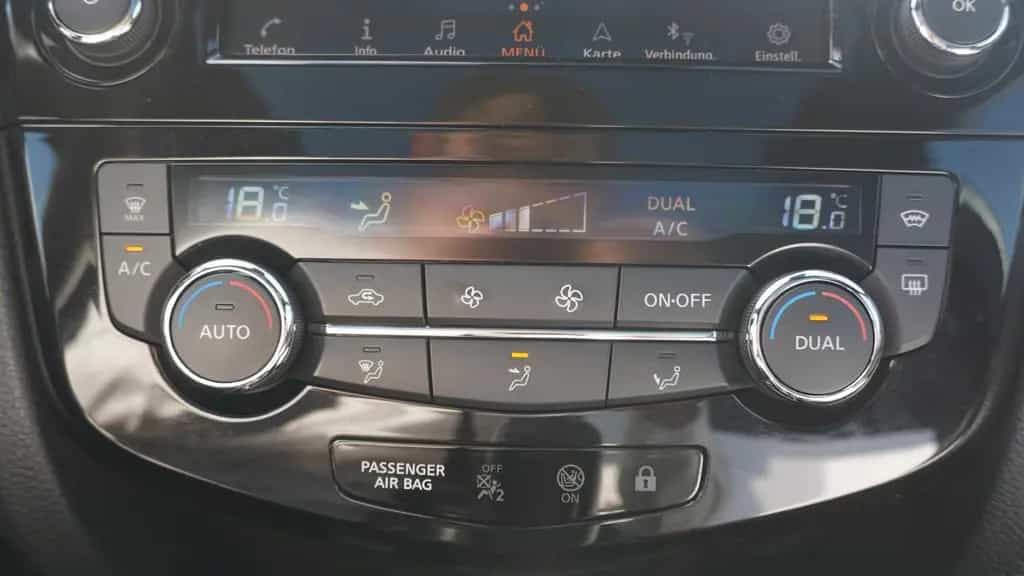 Nissan Qashqai Tekna+ LED Navi ACC Bose Sitzheizung AHK 08/2020-photo-20