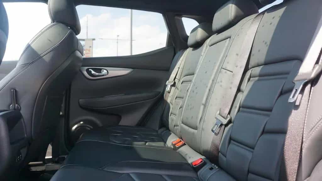 Nissan Qashqai Tekna+ LED Navi ACC Bose Sitzheizung AHK 08/2020-photo-27