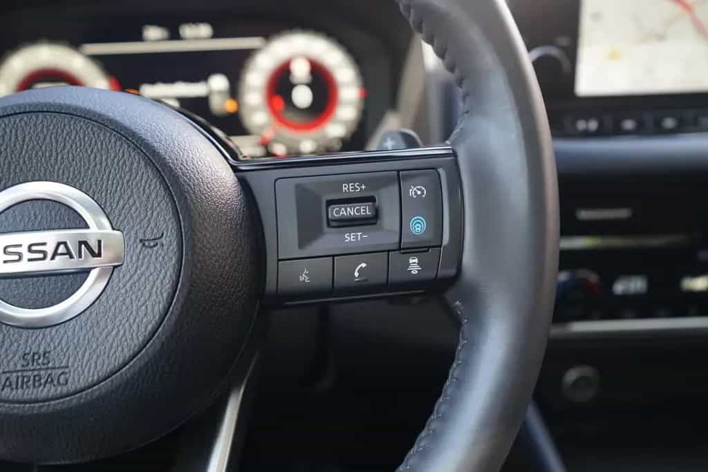 Nissan Qashqai 1.3 M-Hybrid Tekna LED ACC Panorama 360° 07/2021-photo-19