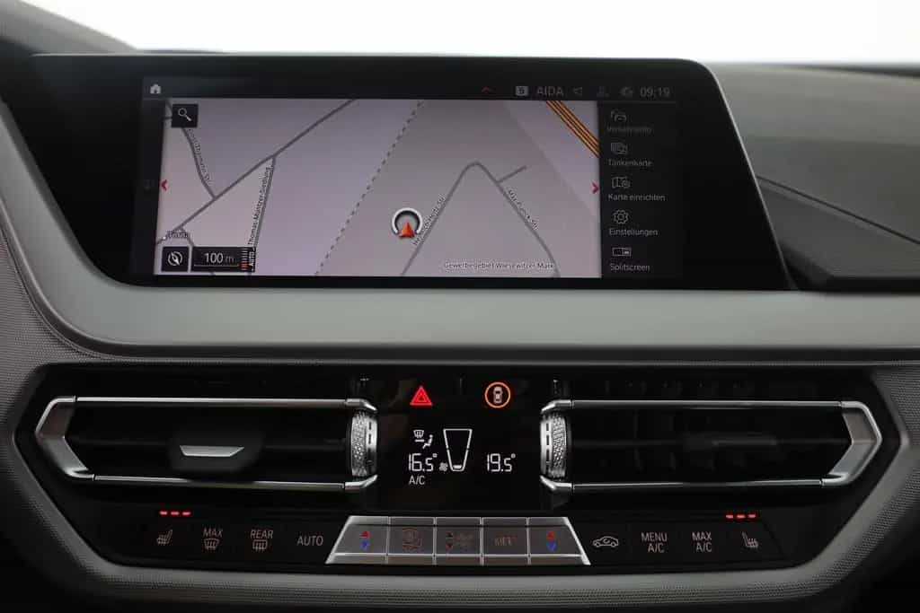 BMW 118 d Advantage LED Navi Android Apple DAB PDC 05/2022-photo-10