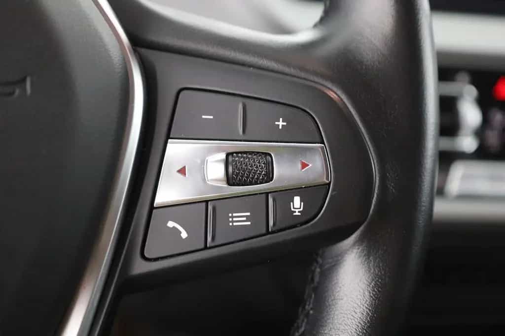 BMW 118 d Advantage LED Navi Android Apple DAB PDC 05/2022-photo-16