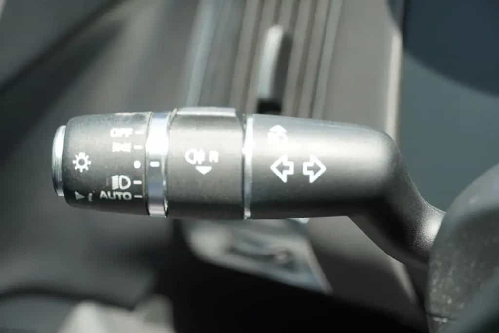 Jaguar E-Pace 2.0  AWD LED Kamera Sitzheizung Tempomat 09/2018-photo-15