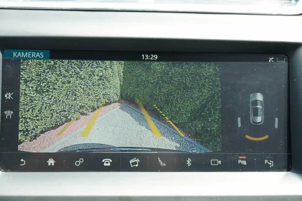 Jaguar E-Pace 2.0  AWD LED Kamera Sitzheizung Tempomat 09/2018-photo-20