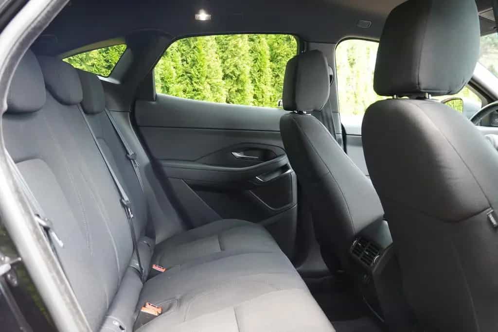 Jaguar E-Pace 2.0  AWD LED Kamera Sitzheizung Tempomat 09/2018-photo-30