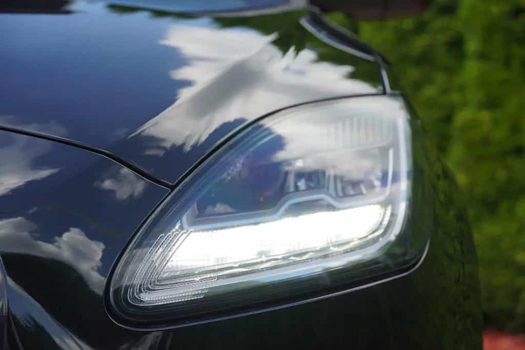 Jaguar E-Pace 2.0  AWD LED Kamera Sitzheizung Tempomat 09/2018-photo-33
