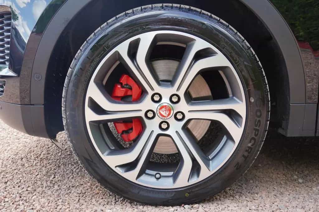 Jaguar E-Pace 2.0  AWD LED Kamera Sitzheizung Tempomat 09/2018-photo-34
