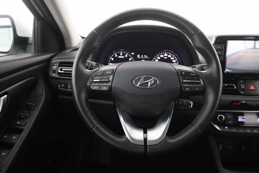 Hyundai i30 Fastback 1.5 T-GDI Aut. LED Navi Sitzheizung 03/2021-photo-15