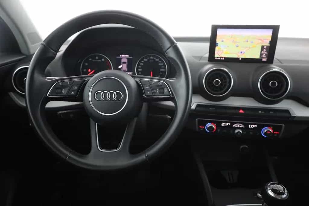 Audi Q2 30 1.0 TFSI LED Navi Sitzheizung AHK PDC USB 09/2019-photo-9