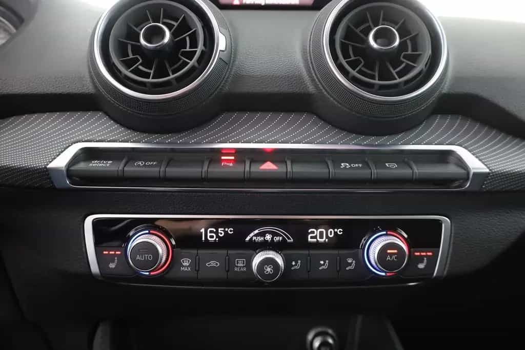 Audi SQ2 2.0 TFSI quattro LED Bang & Olufsen Kamera 07/2019-photo-11