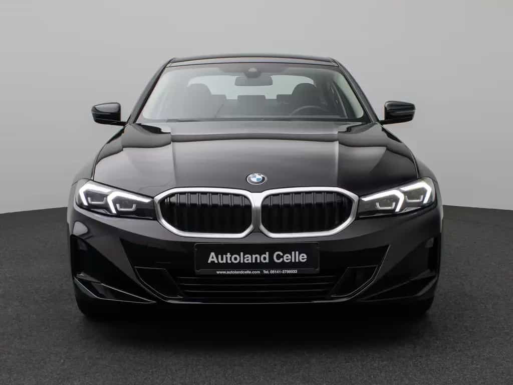 BMW 318 i GeschwindigReg DAB PDC Cockpit+ Widscreen 10/2024-photo-1