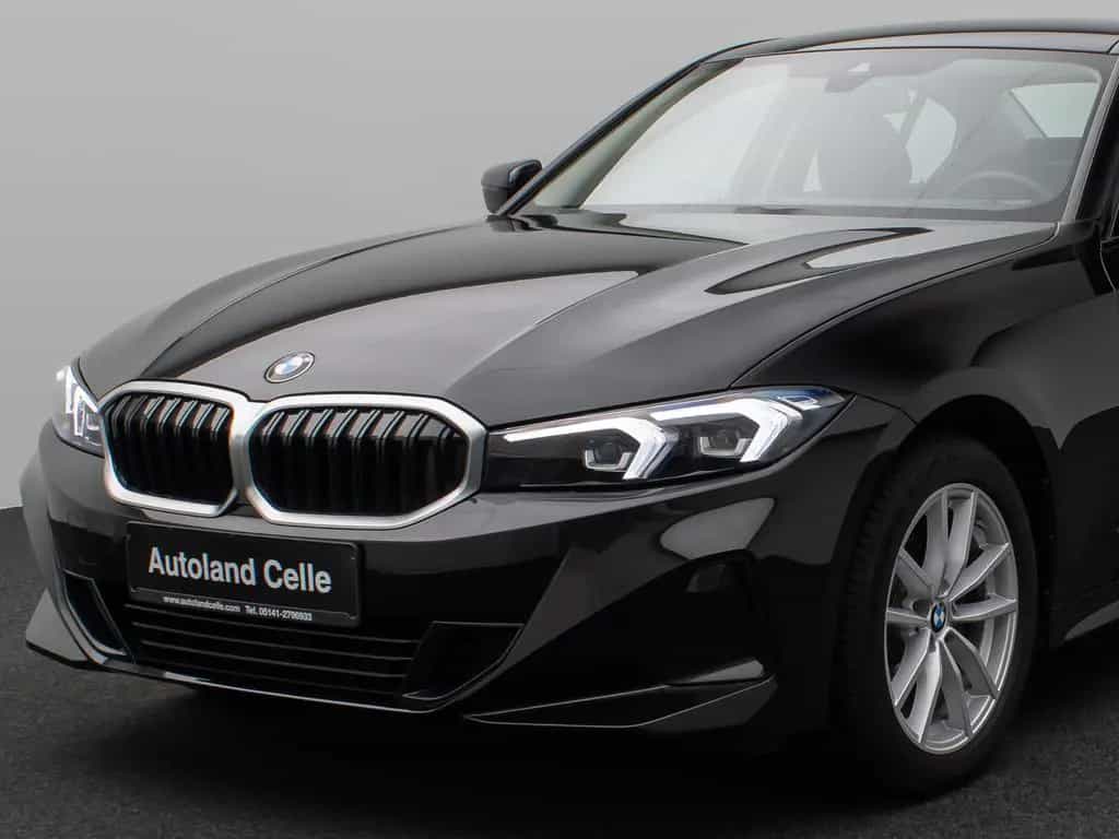 BMW 318 i GeschwindigReg DAB PDC Cockpit+ Widscreen 10/2024-photo-16