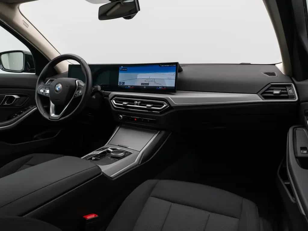 BMW 318 i GeschwindigReg DAB PDC Cockpit+ Widscreen 10/2024-photo-38