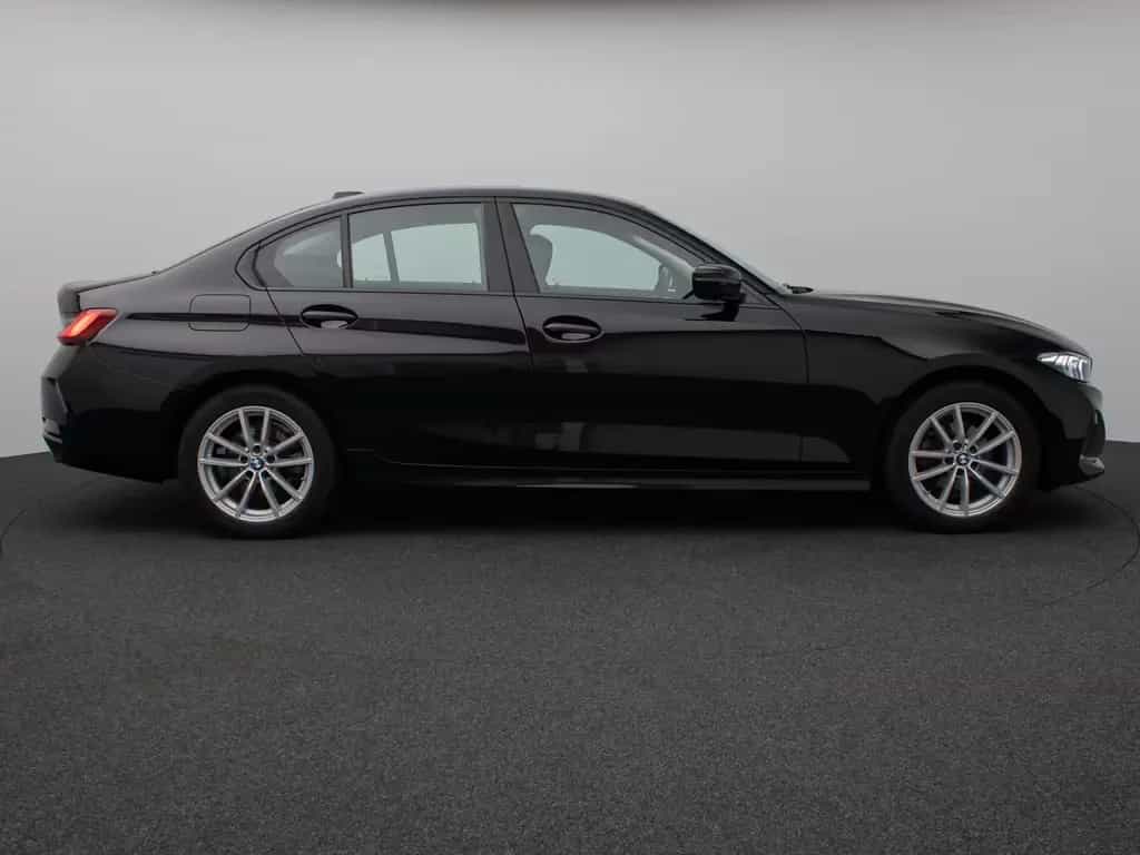 BMW 318 i GeschwindigReg DAB PDC Cockpit+ Widscreen 10/2024-photo-4