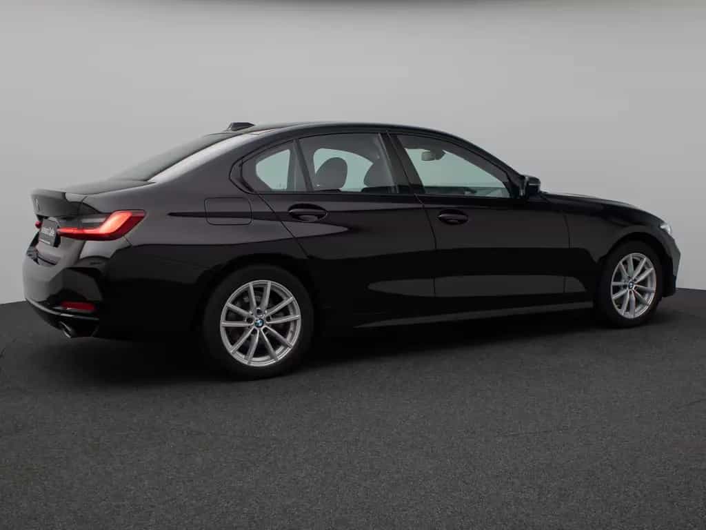 BMW 318 i GeschwindigReg DAB PDC Cockpit+ Widscreen 10/2024-photo-5