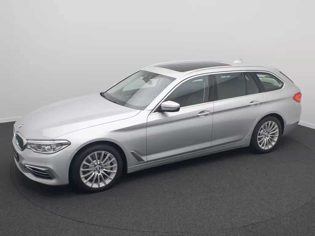 BMW 530 d xD LuxuryLine Panoram 360°HUD HiFi DisplKey 02/2020-photo-11