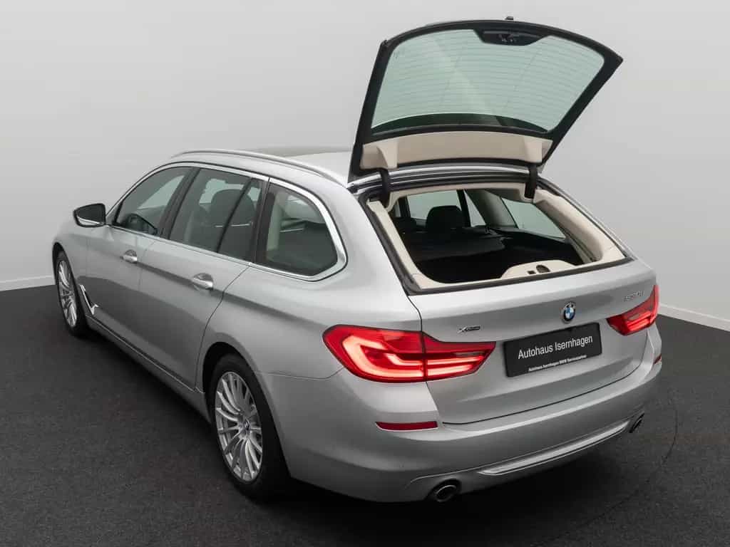 BMW 530 d xD LuxuryLine Panoram 360°HUD HiFi DisplKey 02/2020-photo-12