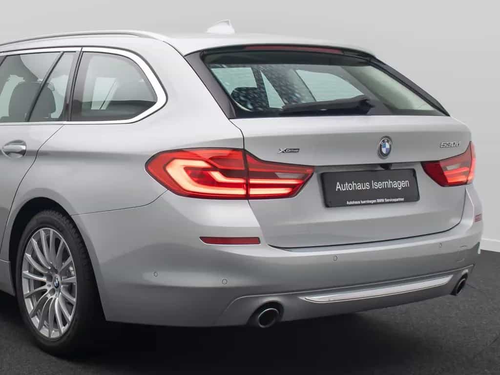 BMW 530 d xD LuxuryLine Panoram 360°HUD HiFi DisplKey 02/2020-photo-14