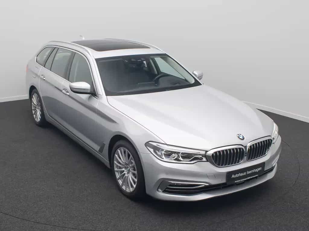 BMW 530 d xD LuxuryLine Panoram 360°HUD HiFi DisplKey 02/2020-photo-2