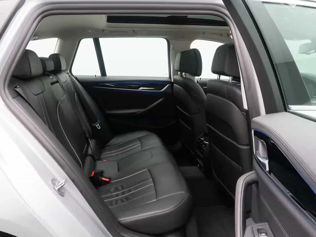 BMW 530 d xD LuxuryLine Panoram 360°HUD HiFi DisplKey 02/2020-photo-26