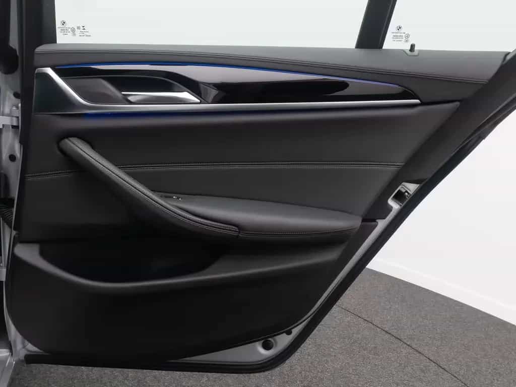 BMW 530 d xD LuxuryLine Panoram 360°HUD HiFi DisplKey 02/2020-photo-33