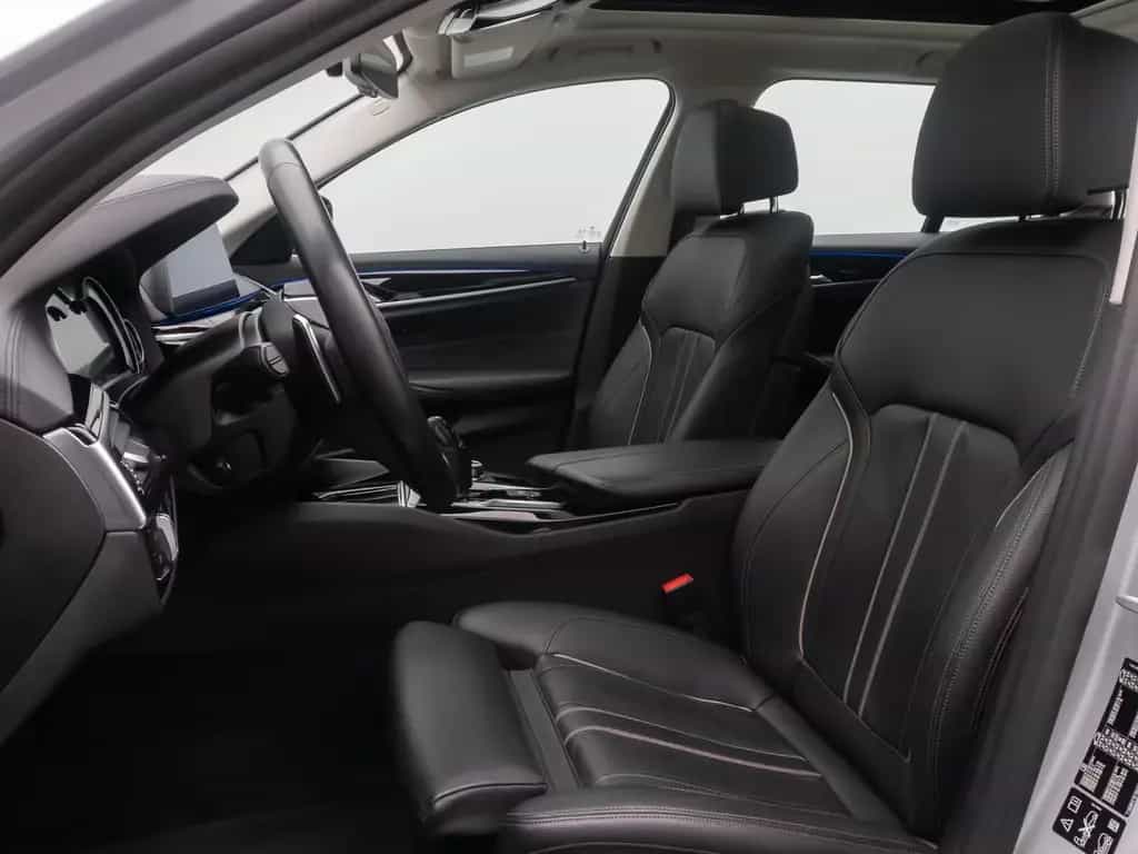 BMW 530 d xD LuxuryLine Panoram 360°HUD HiFi DisplKey 02/2020-photo-36
