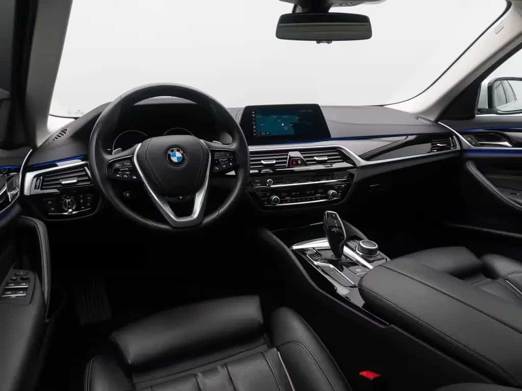 BMW 530 d xD LuxuryLine Panoram 360°HUD HiFi DisplKey 02/2020-photo-39