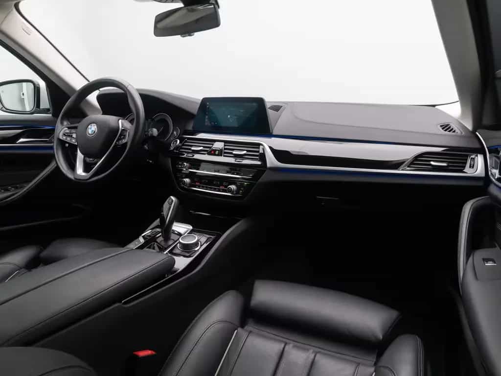 BMW 530 d xD LuxuryLine Panoram 360°HUD HiFi DisplKey 02/2020-photo-41