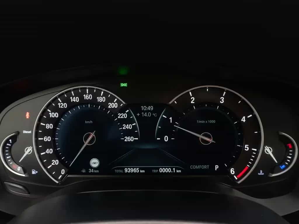 BMW 530 d xD LuxuryLine Panoram 360°HUD HiFi DisplKey 02/2020-photo-42