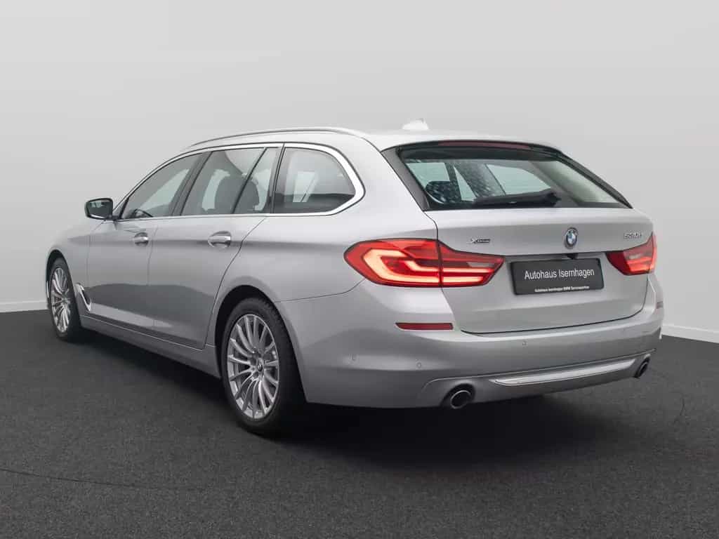 BMW 530 d xD LuxuryLine Panoram 360°HUD HiFi DisplKey 02/2020-photo-8