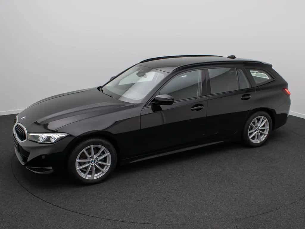 BMW 318 i GeschwindigReg DAB PDC Cockpit+ Widscreen 07/2024-photo-11
