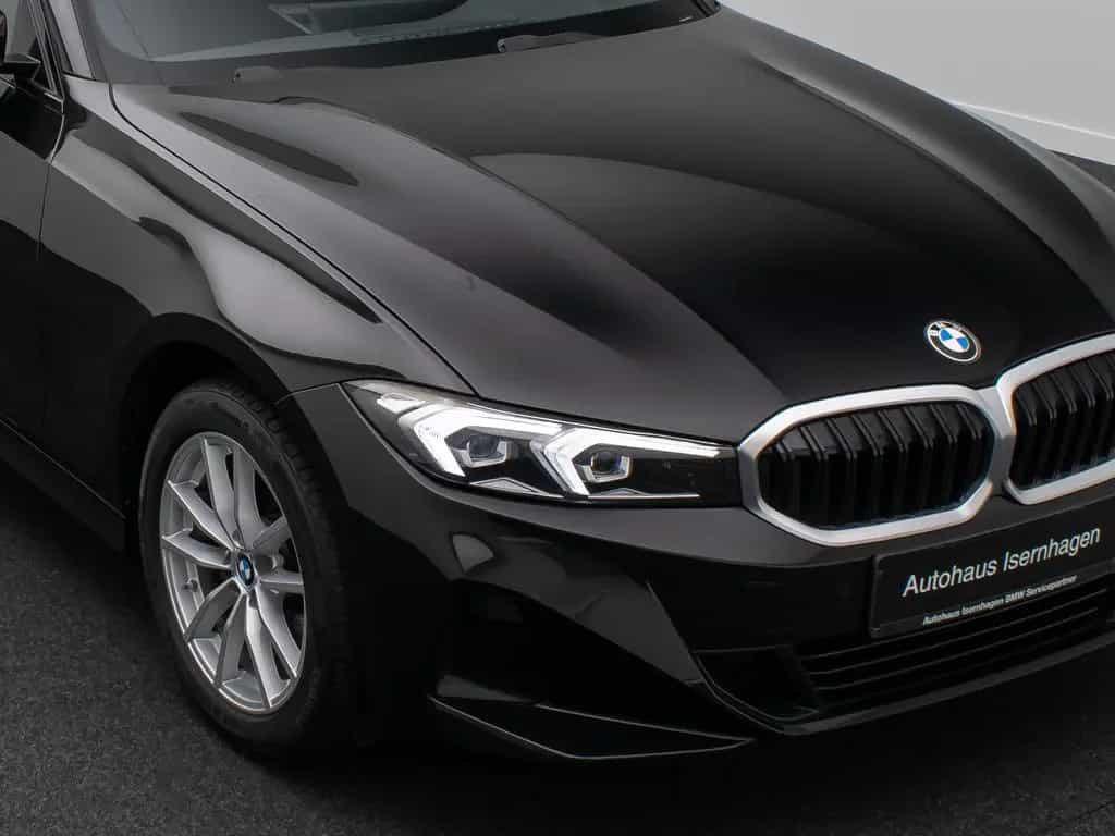 BMW 318 i GeschwindigReg DAB PDC Cockpit+ Widscreen 07/2024-photo-18