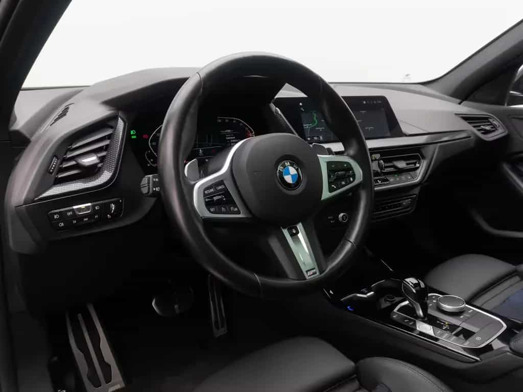 BMW 120 i M Sport DAB Kamera HiFi Panorama Lenkradhzg 09/2024-photo-19