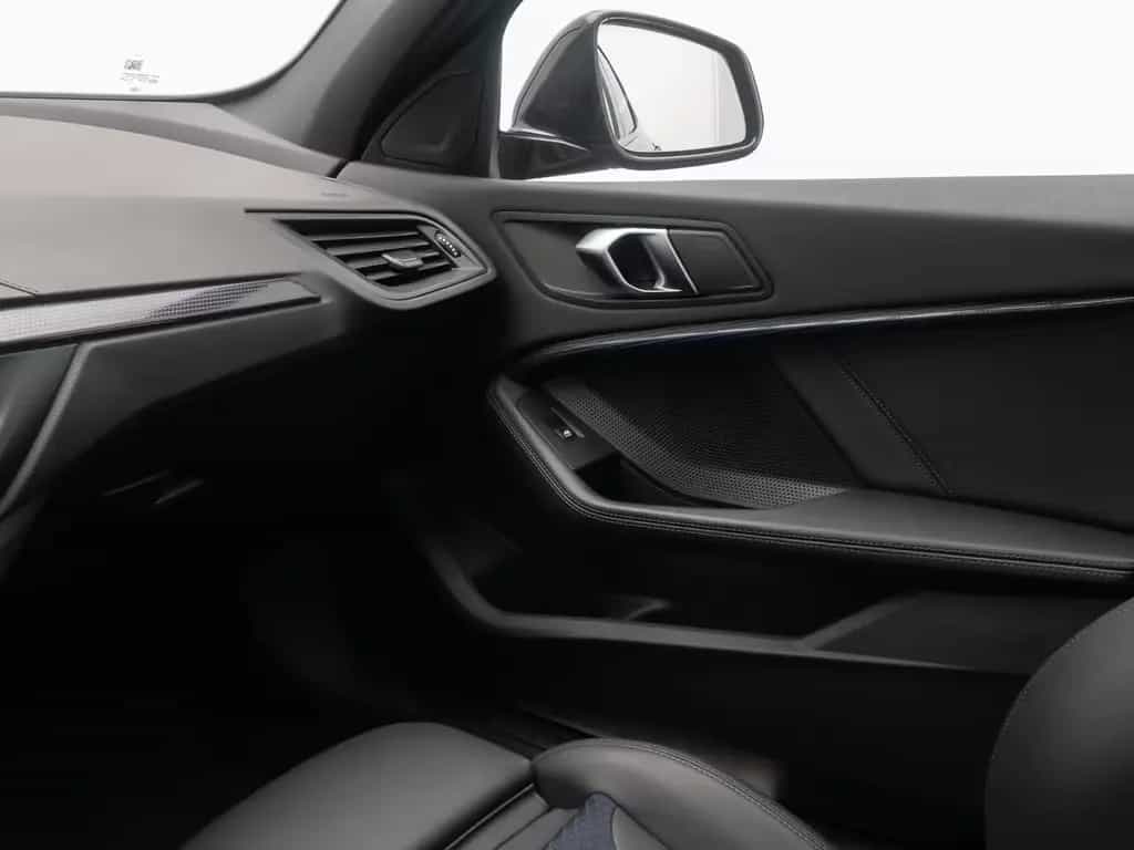 BMW 120 i M Sport DAB Kamera HiFi Panorama Lenkradhzg 09/2024-photo-32