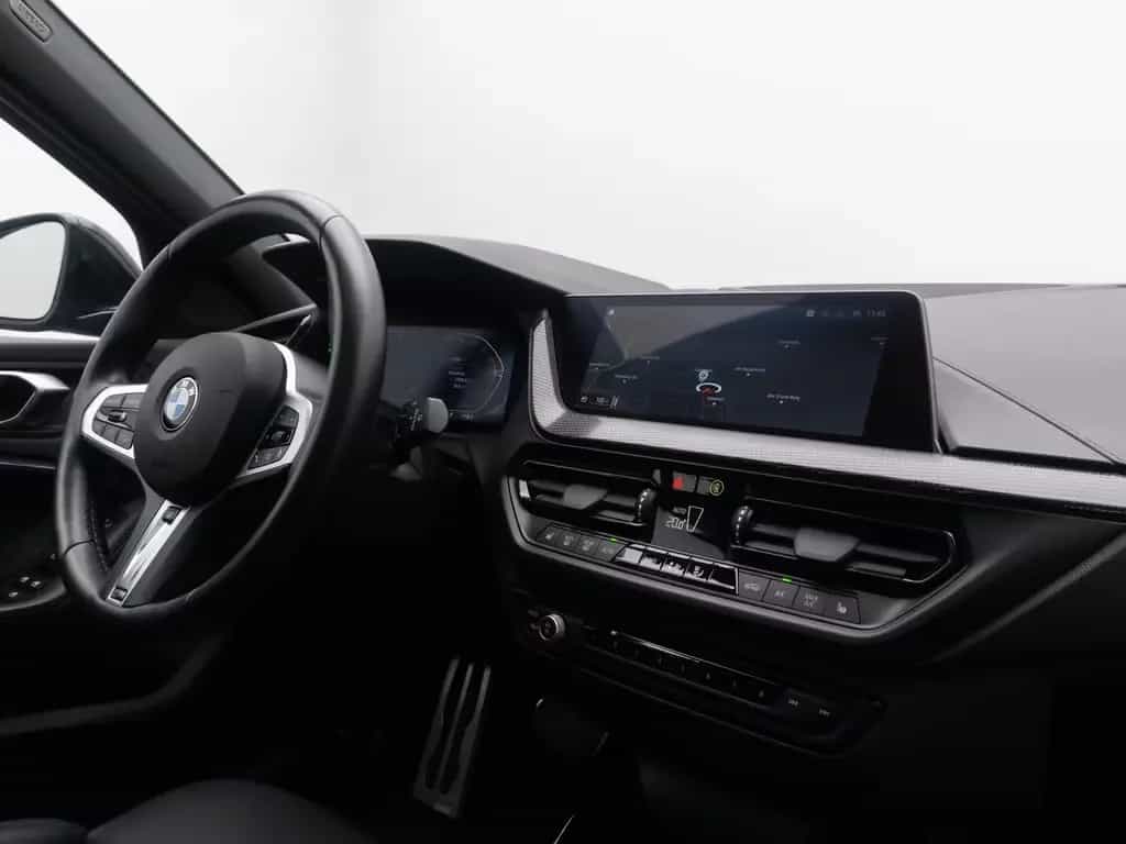 BMW 120 i M Sport DAB Kamera HiFi Panorama Lenkradhzg 09/2024-photo-36
