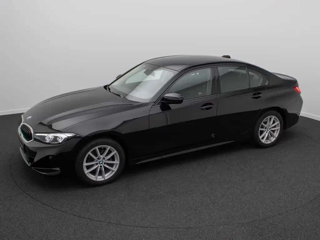 BMW 318 i GeschwindigRe DAB PDC CockpitPlus Widscreen 09/2024-photo-11