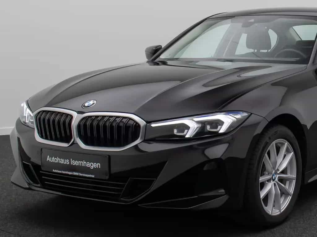 BMW 318 i GeschwindigRe DAB PDC CockpitPlus Widscreen 09/2024-photo-15