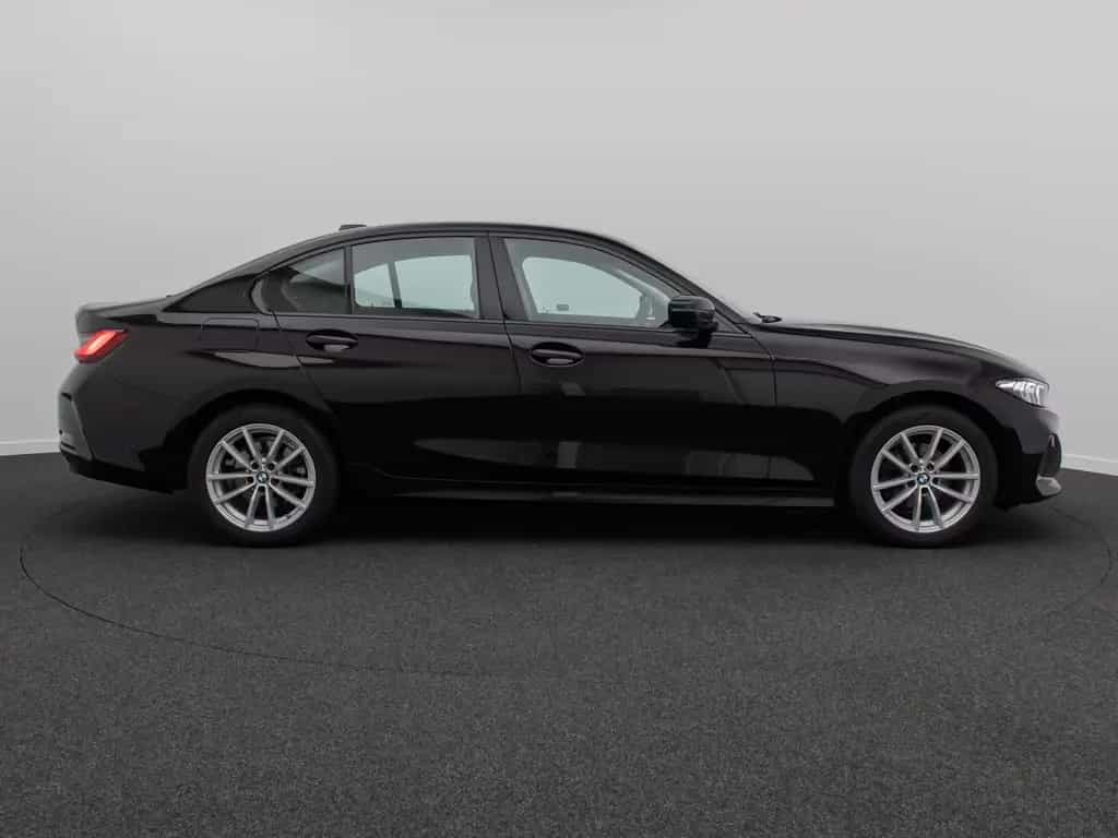 BMW 318 i GeschwindigRe DAB PDC CockpitPlus Widscreen 09/2024-photo-4
