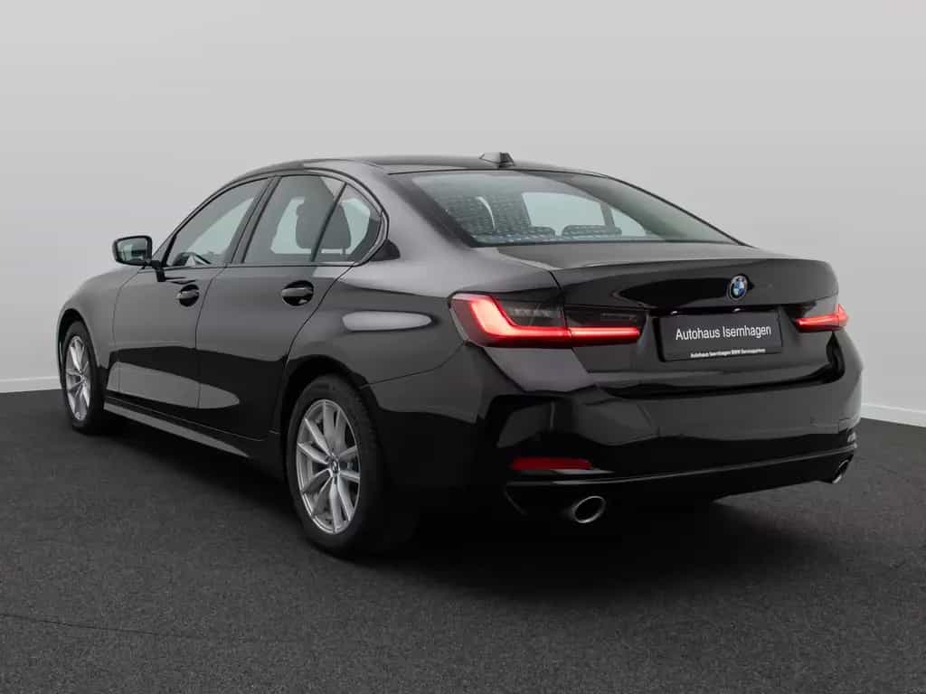 BMW 318 i GeschwindigRe DAB PDC CockpitPlus Widscreen 09/2024-photo-8